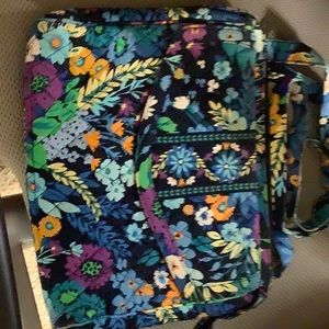 Nice Vera Bradley tote
